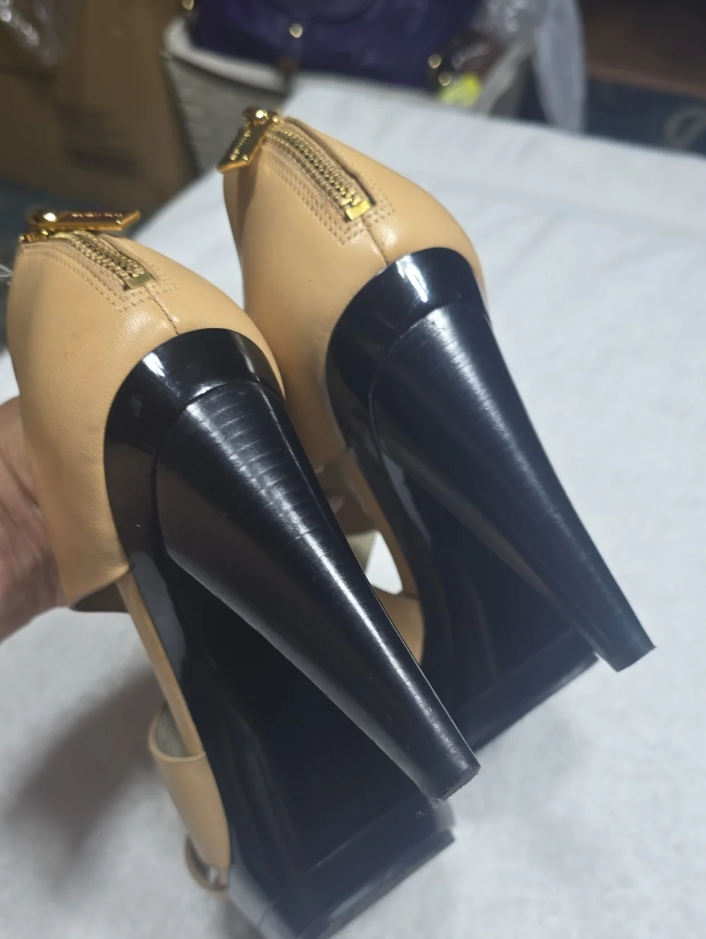 EUC MK Elena Platforms